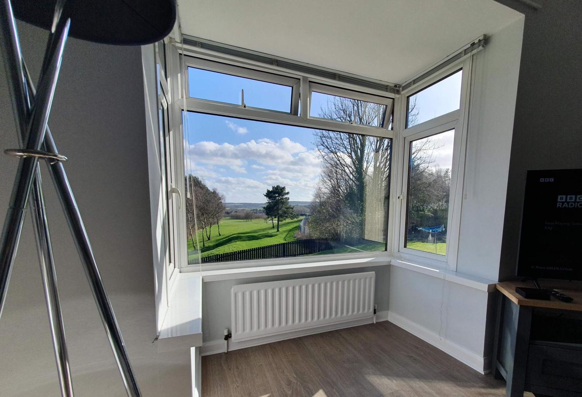 2 Bedroom Flat, Fabulous Views Near Museum *